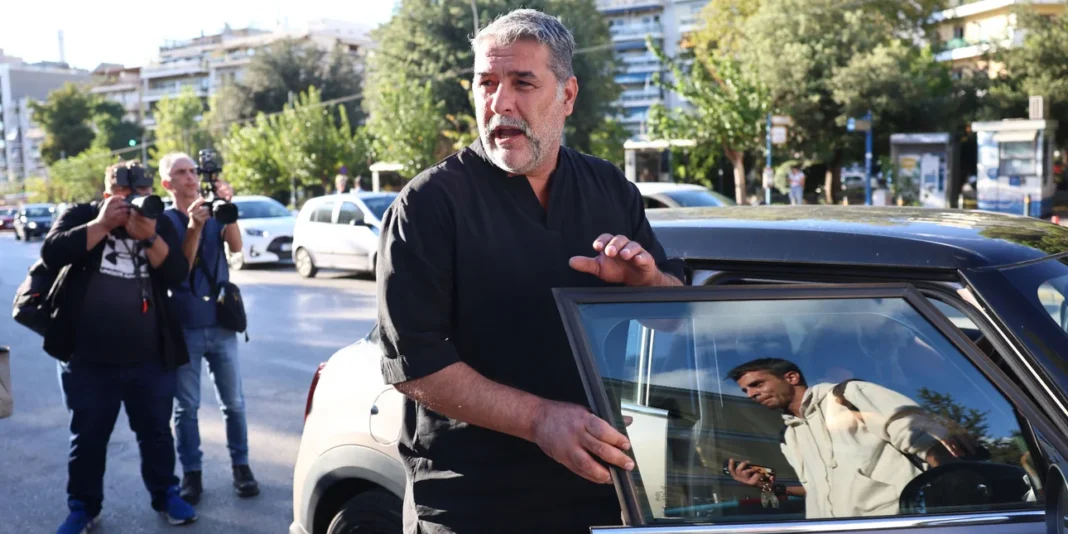 Βασίλης Μπισμπίκης: Πώς ένας μαθητής με τον πατέρα του ανακάλυψαν πού είχε παρκάρει το τρακαρισμένο τζιπ