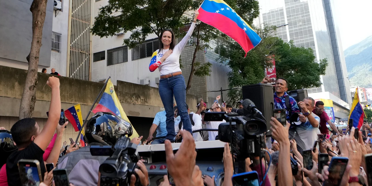 Μαρία Κορίνα Ματσάδο: Τι έκανε η ηγέτιδα της αντιπολίτευσης της Βενεζουέλας και κέρδισε το Νόμπελ Ειρήνης