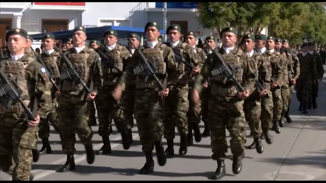 x21 Mε λαμπρότητα η παρέλαση και στα Χανιά