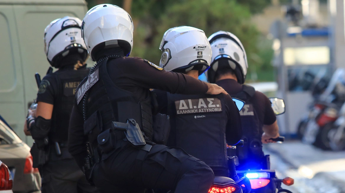 Θεσσαλονίκη: Επεισοδιακή σύλληψη 44χρονου – Δάγκωσε αστυνομικό στο πόδι