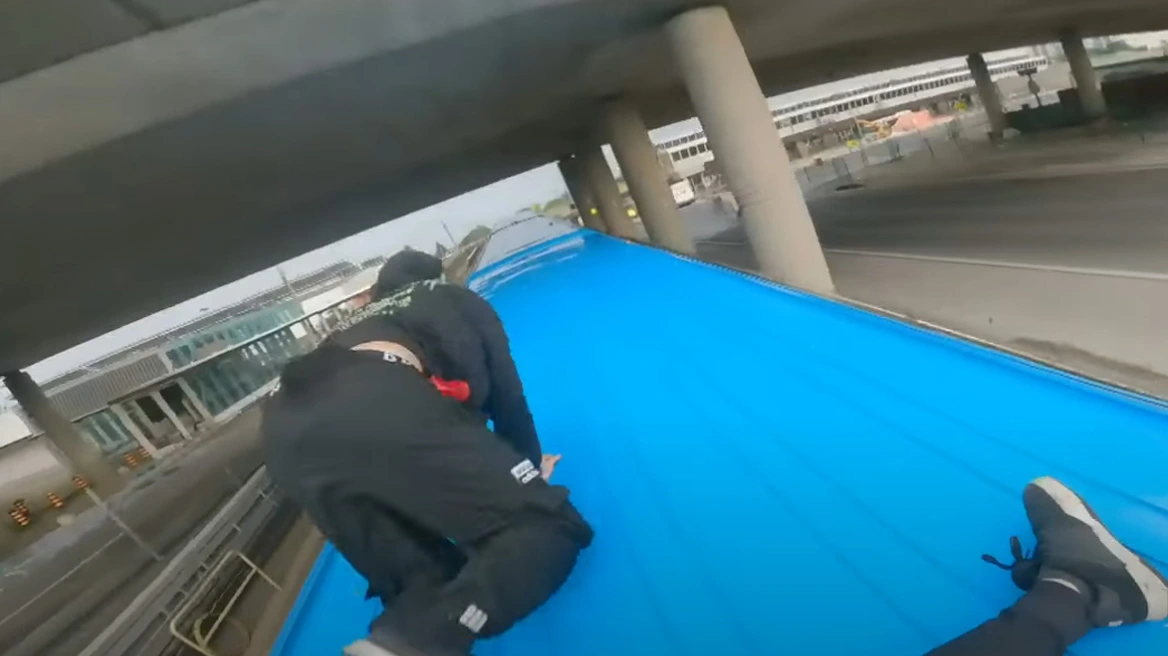 Δύο κορίτσια σκοτώθηκαν κάνοντας subway surfing στη Νέα Υόρκη