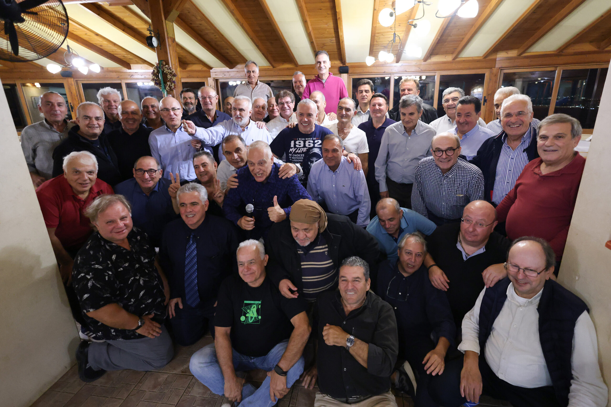 45 χρόνια μετά: Συγκίνηση στην συνάντηση των απόφοιτων του Καπετανάκειου