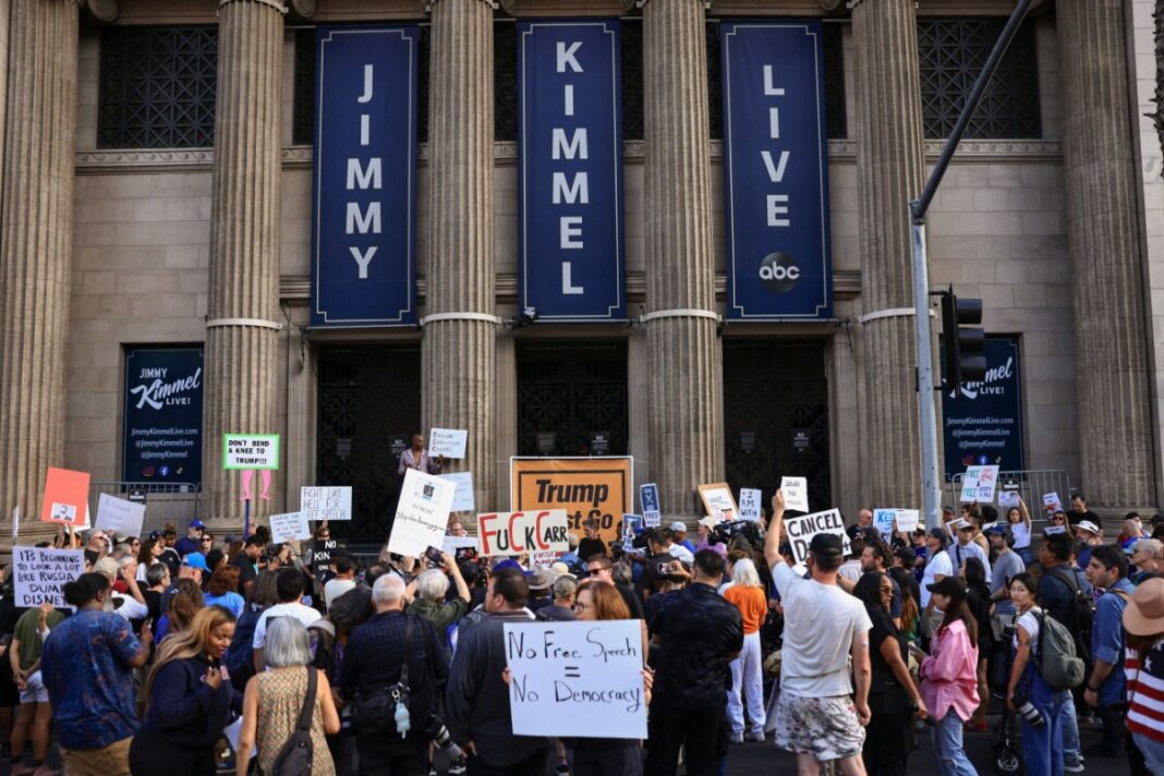 Νέα επίθεση Τραμπ στον Κίμελ και το ABC για την υπόθεση Έπσταϊν
