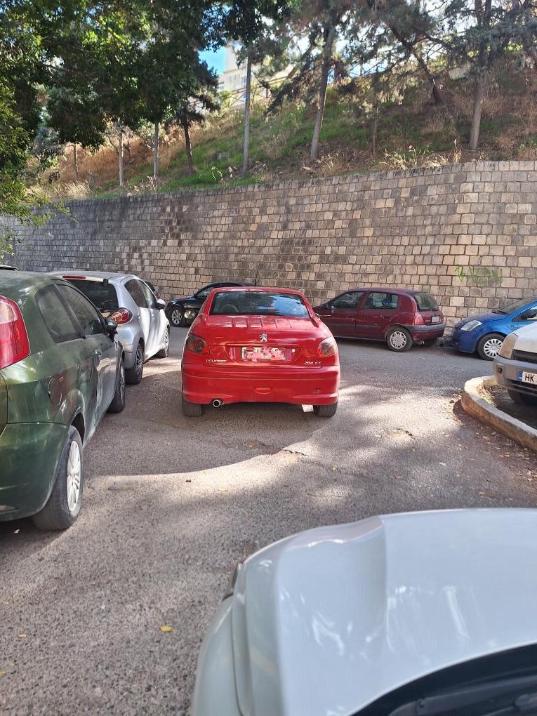 Το παρκάρισμα σε δημοτικό… πάρκινγκ προκάλεσε κομφούζιο