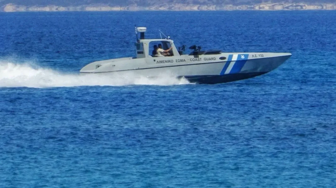 Κύθνος: Συνεχίζονται οι έρευνες για τον αγνοούμενο κυβερνήτη ιστιοφόρου – Εντοπίστηκε το σκάφος