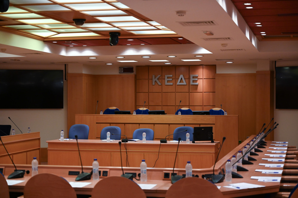 Με ακονισμένα ξίφη στο συνέδριο της ΚΕΔΕ