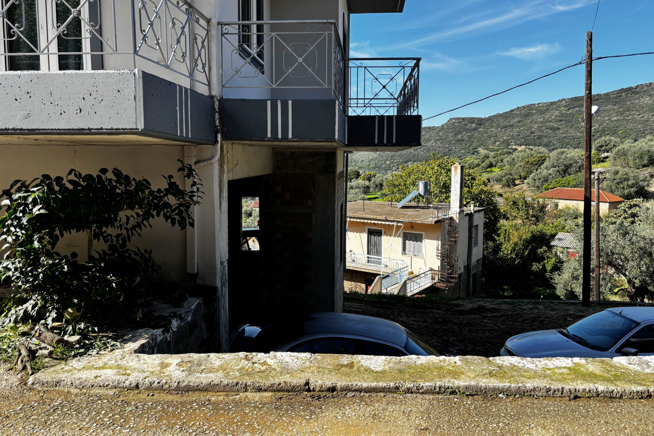 Σήμερα η κηδεία του 3χρονου Ανδρέα που σκοτώθηκε πέφτοντας από μάντρα – «Καλύτερα να είχα πεθάνει εγώ» λέει ο θείος του