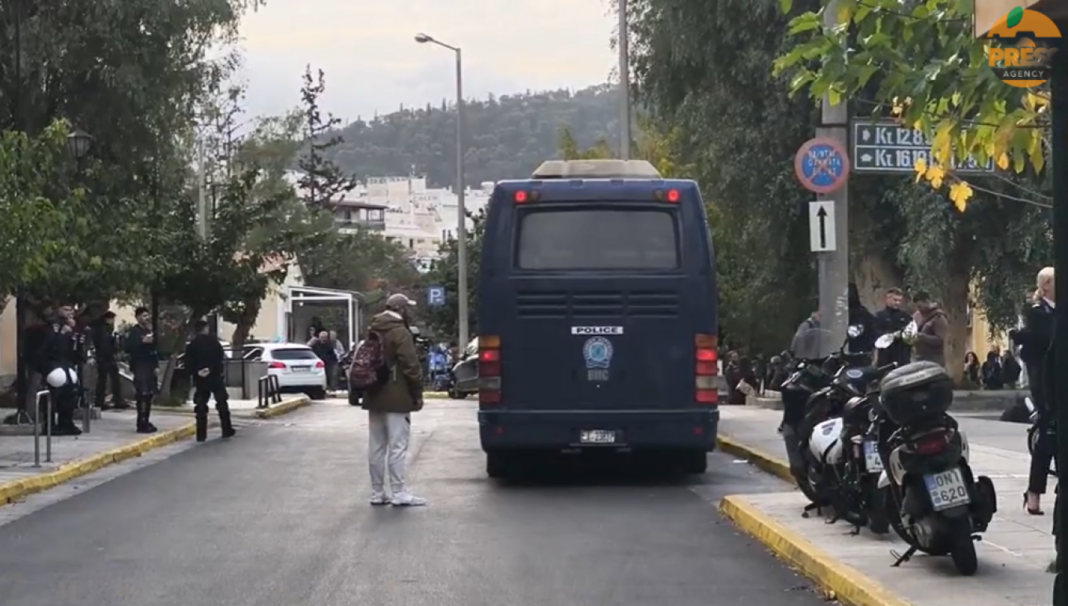 Κύκλωμα με τηλεφωνικές απάτες: Ελεύθερη με όρους η αθλήτρια που είχε συμμετάσχει στους Ολυμπιακούς Αγώνες