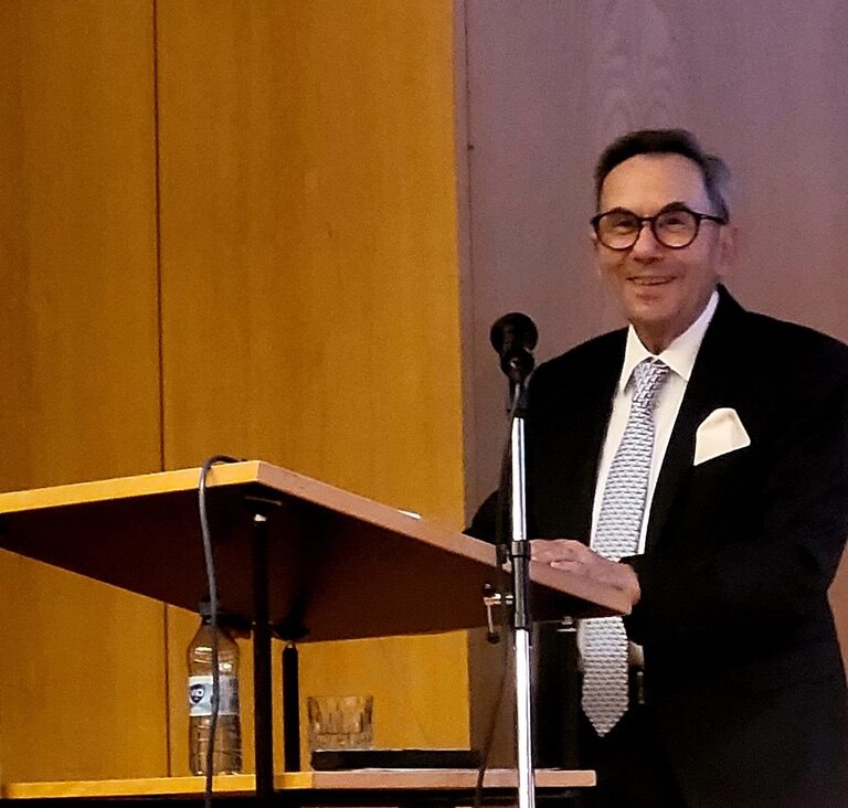 Εντυπωσιακή ομιλία από τον καθηγητή Β. Φθενάκη