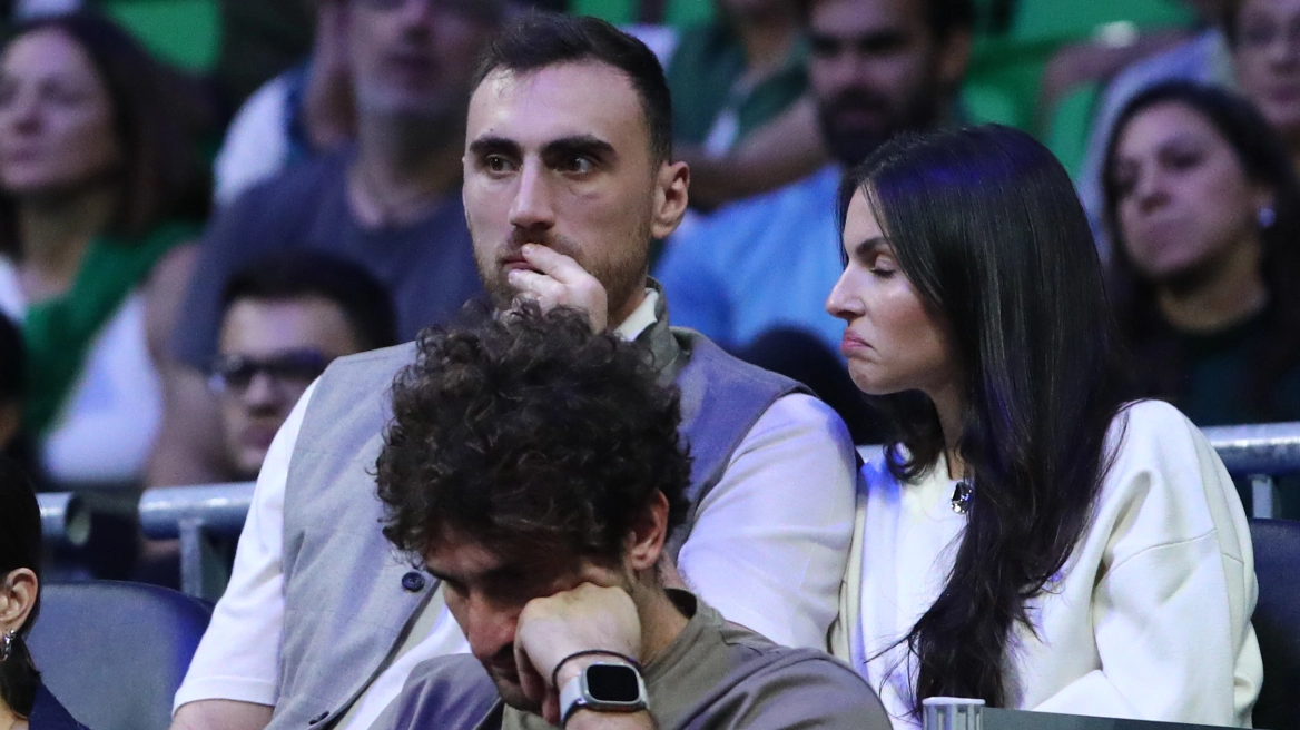 Μιλουτίνοφ, Φαλ, Κώστας Αντετοκούνμπο, Τσιτσιπάς και Καραλής στην πρεμιέρα του Τζόκοβιτς στην Αθήνα