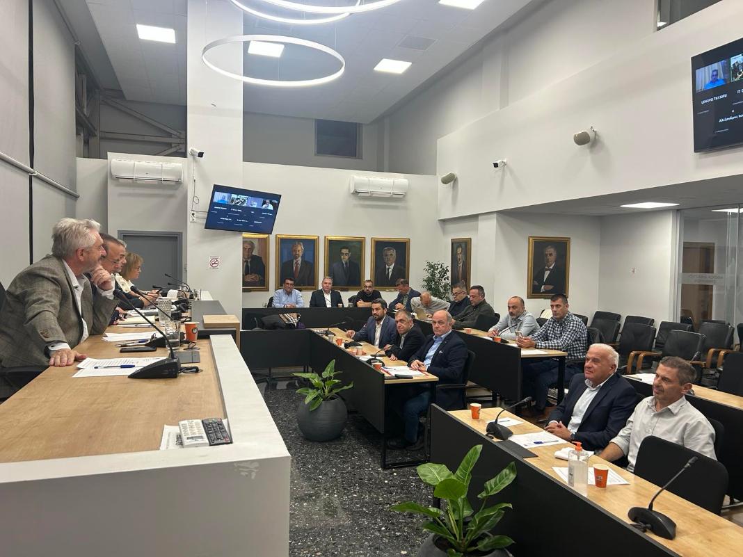 Στην συνεδρίαση της Επιτροπής Διαχείρισης Υδάτων και Κυκλικής Οικονομίας της ΚΕΔΕ ο Πρόεδρος της ΔΕΥΑΗ