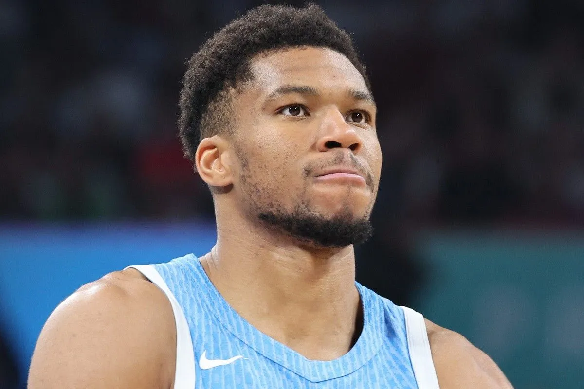 Ο Γιάννης Αντετοκούνμπο αποθέωσε τον Ανδρέα Τετέι και εκείνος απάντησε με συγκινητικό τρόπο