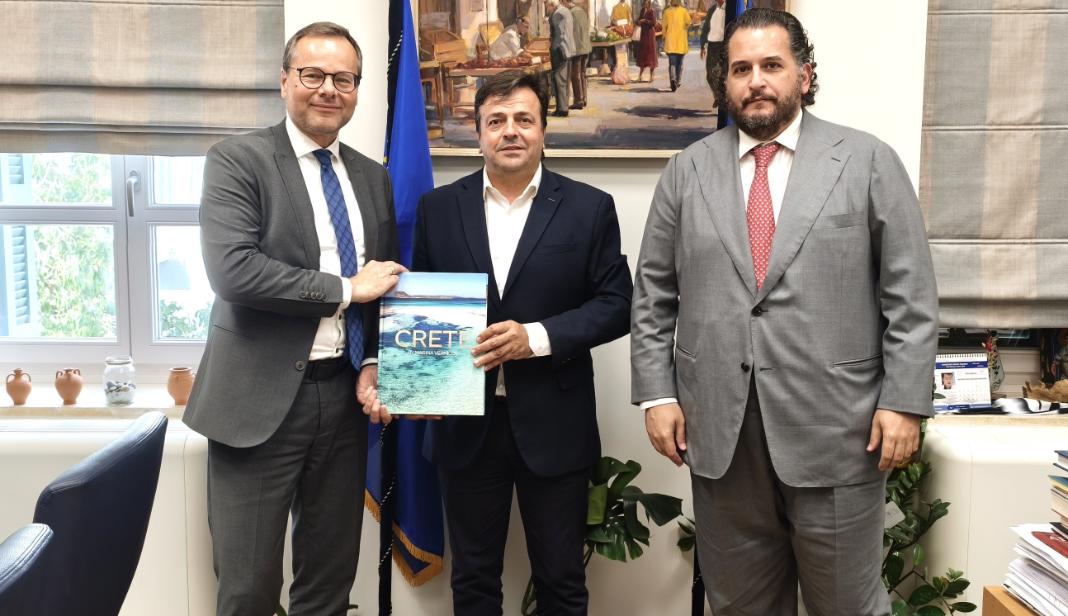 Επίσκεψη Γερμανού εμπορικού ακόλουθου στην Αντιπεριφέρεια Ηρακλείου