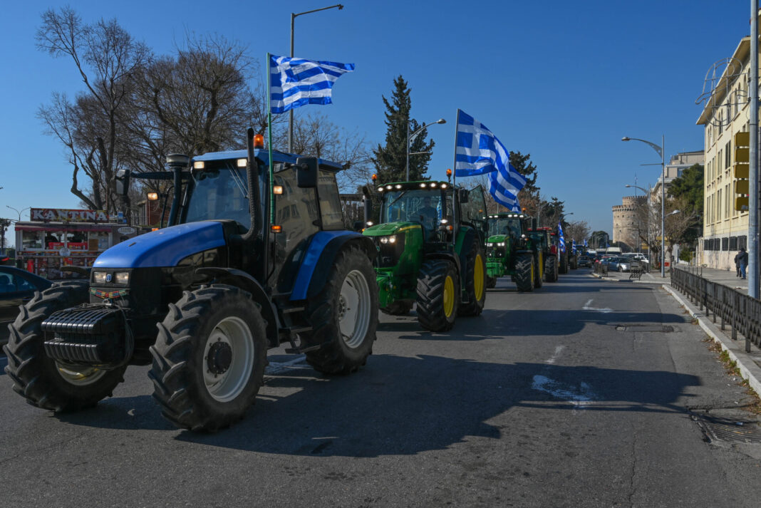 Προ των πυλών το πρώτο αγροτικό μπλόκο – Πού και πότε θα στηθεί