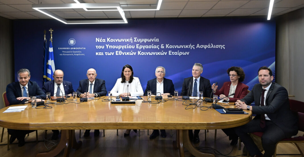 Κεραμέως: «Ιστορική κοινωνική συμφωνία για τις συλλογικές συμβάσεις» – Τι προβλέπεται