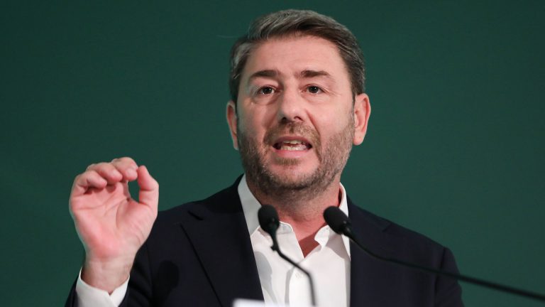 Ν. Ανδρουλάκης: «Εκατομμύρια πολίτες καλούνται να γίνουν Χάρι Πότερ για να τα βγάλουν πέρα»