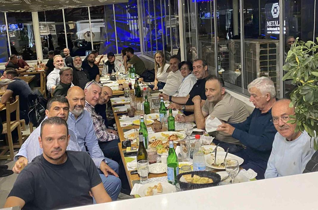 Οι Δημήτρηδες του Ερασιτέχνη ΟΦΗ παρέθεσαν δείπνο, στα μέλη του Διοικητικού Συμβουλίου