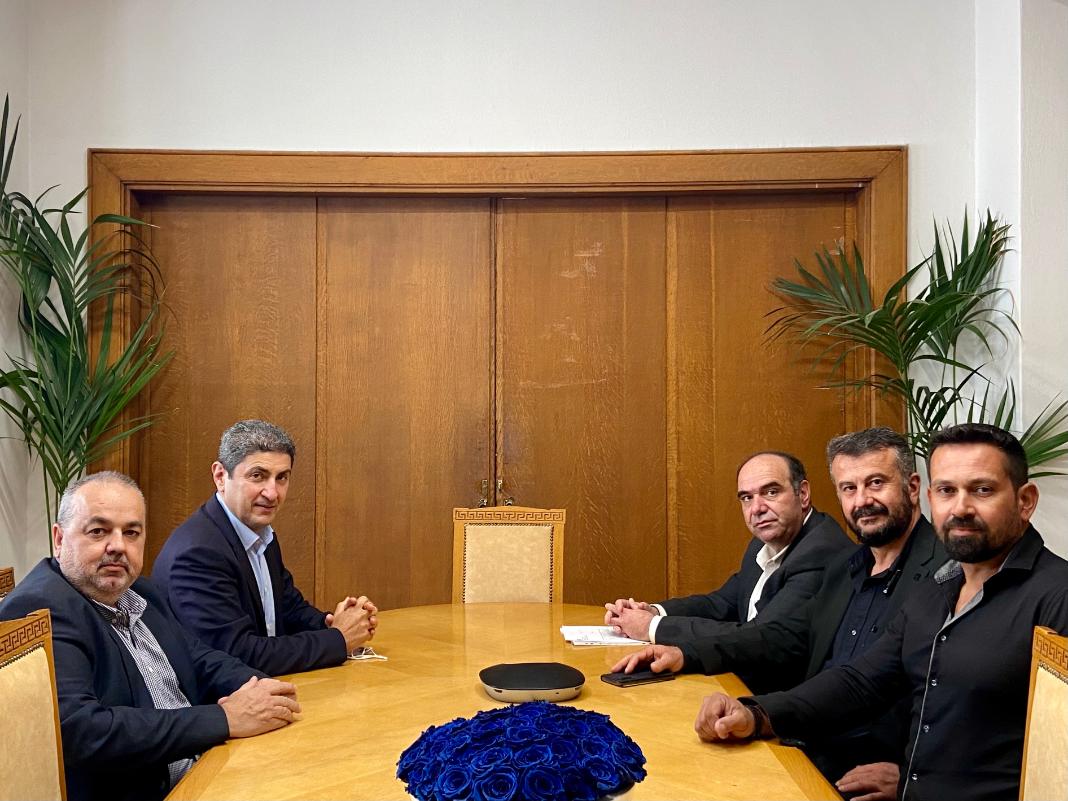 «Σύντομα θα έχουμε νεότερα», λέει ο Λ. Αυγενάκης μετά τη συνάντηση για το Κέντρο Υγείας Χάρακα