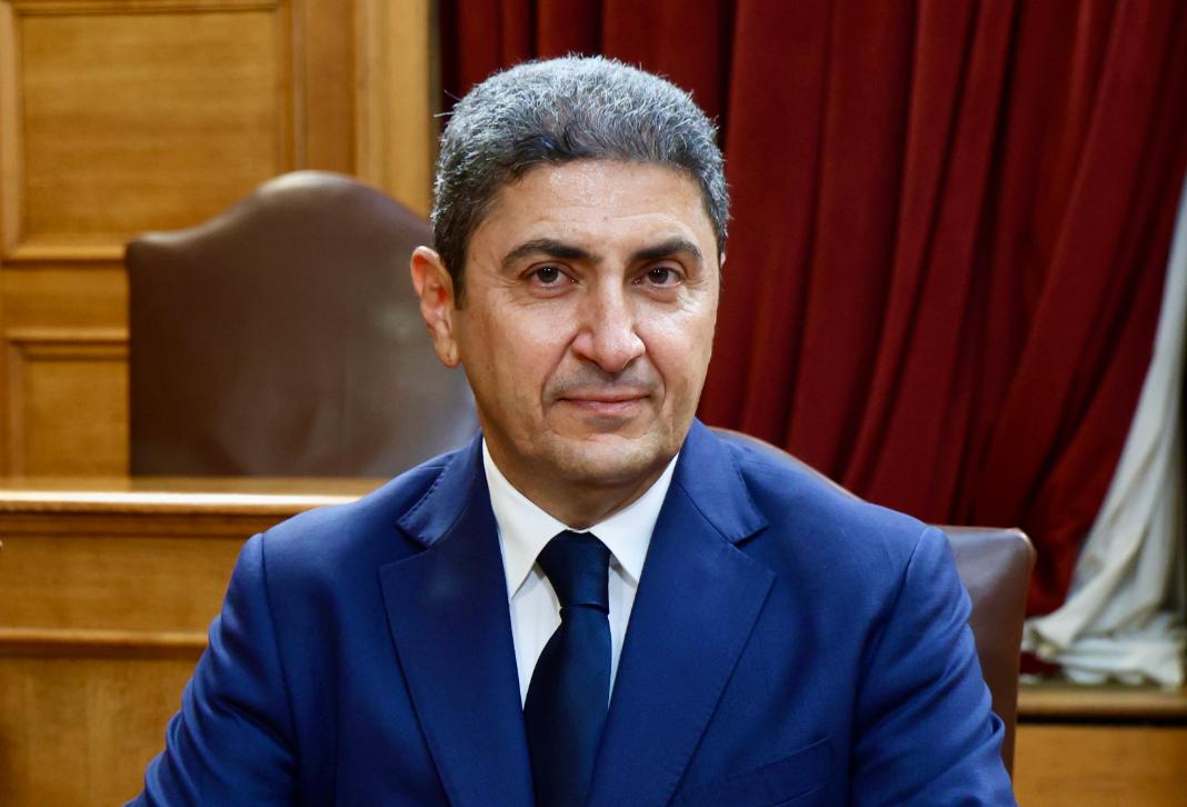 Πηγές ΝΔ: Απαντήσεις από τον Λευτέρη Αυγενάκη – Στο κενό η στοχοποίηση της ΝΔ από την αντιπολίτευση