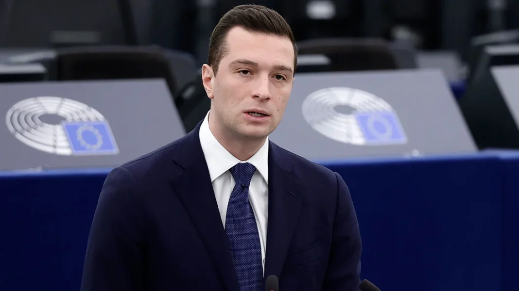 Φαβορί για τις προεδρικές στη Γαλλία ο ακροδεξιός Μπαρντελά, δείχνει δημοσκόπηση για τον πρώτο γύρο