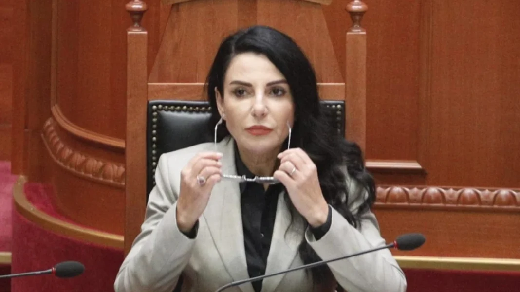 Αλβανία: Δικαστήριο αποπέμπει την αναπληρώτρια πρωθυπουργό λόγω κατηγοριών για διαφθορά