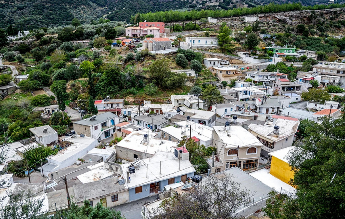Πέπλο σιωπής σκεπάζει τα Βορίζια – “άφαντα” τα όπλα του μακελειού