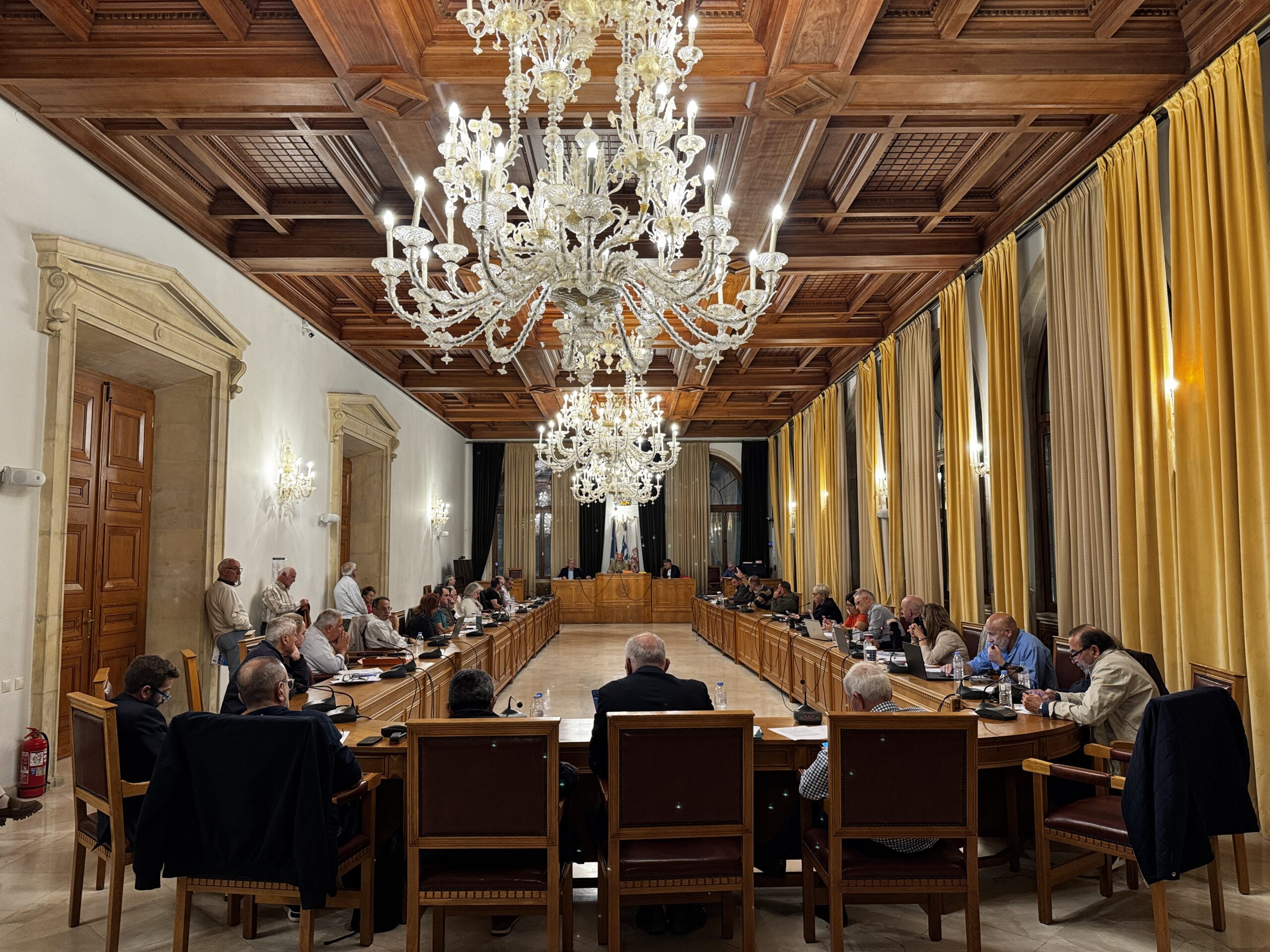 Το σχεδιαζόμενο από τη Διοίκηση των ΕΛΤΑ κλείσιμο του καταστήματος της Νέας Αλικαρνασσού, στο Δημοτικό Συμβούλιο με πρωτοβουλία του Αλέξη Καλοκαιρινού