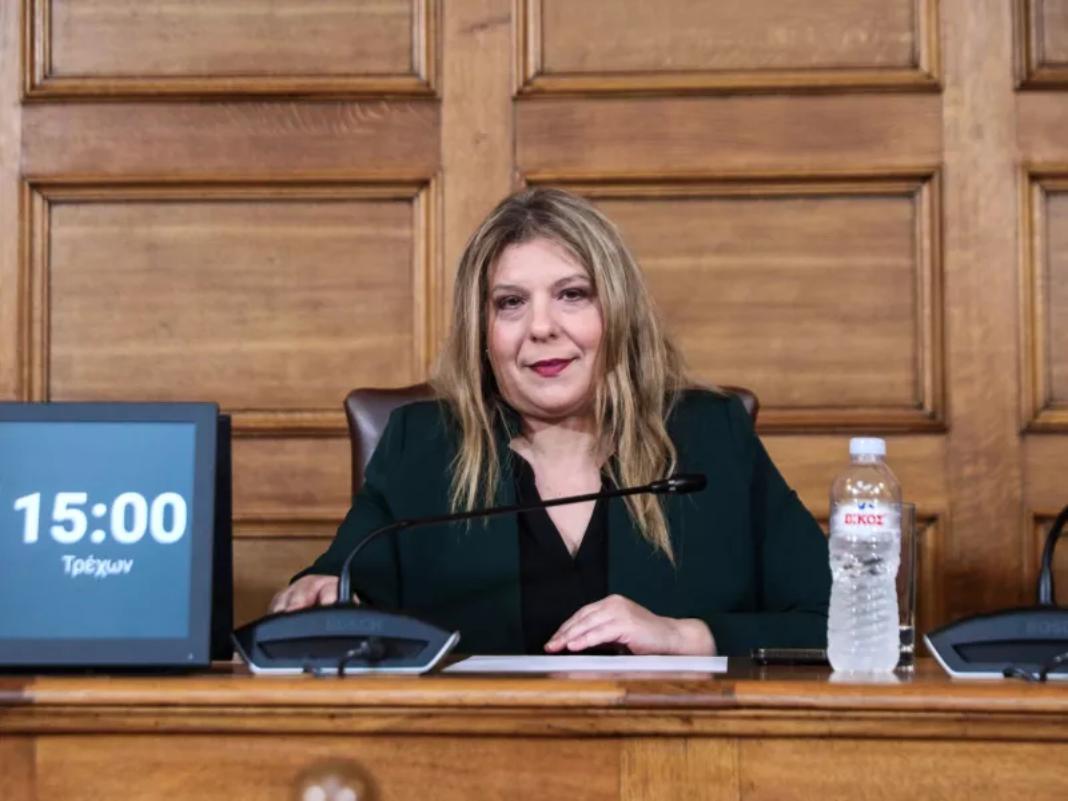 Ένταση μεταξύ Συρεγγέλα – Κωνσταντοπούλου: «Είναι μπούλινγκ αυτό που κάνετε» – «Η βρωμιά σας ξεχειλίζει»