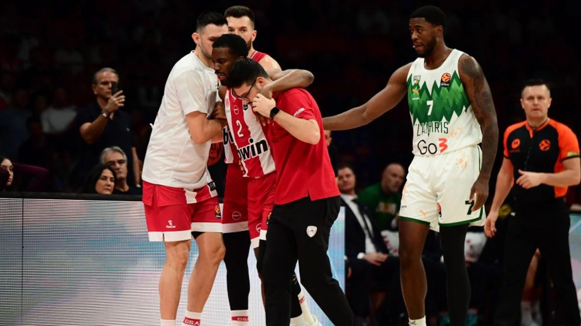 «Δεν είναι δυνατόν»: Τα έχασε ο Γάλλος σπίκερ με τον τραυματισμό του Κίναν Έβανς – Δείτε βίντεο