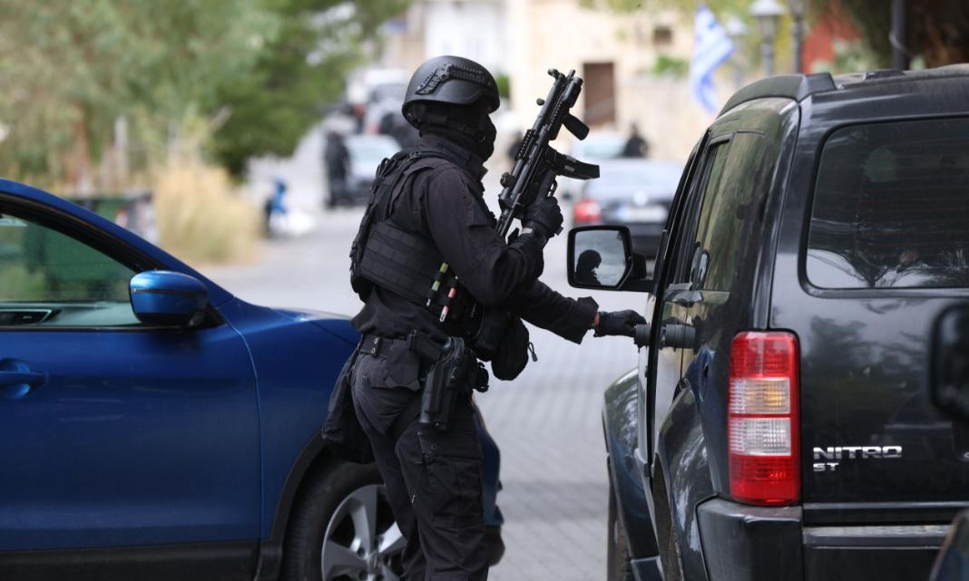 Βορίζια – Αδελφή Φ. Καργάκη: «Δεν είναι ο άντρας μου που πυροβολεί στο βίντεο»