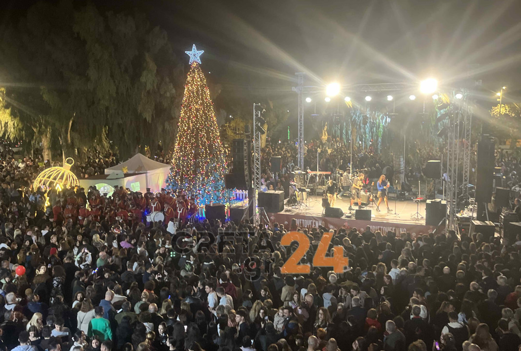 Το Ηράκλειο φόρεσε τα γιορτινά του – Φωταγωγήθηκε το Χριστουγεννιάτικο δέντρο