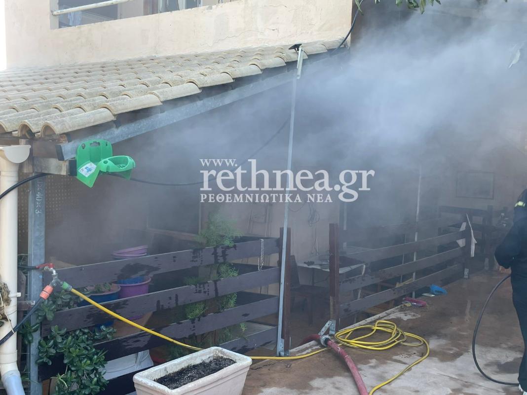 Ρέθυμνο: Κινητοποίηση της πυροσβεστικής για φωτιά σε σπίτι – Δείτε φωτογραφίες
