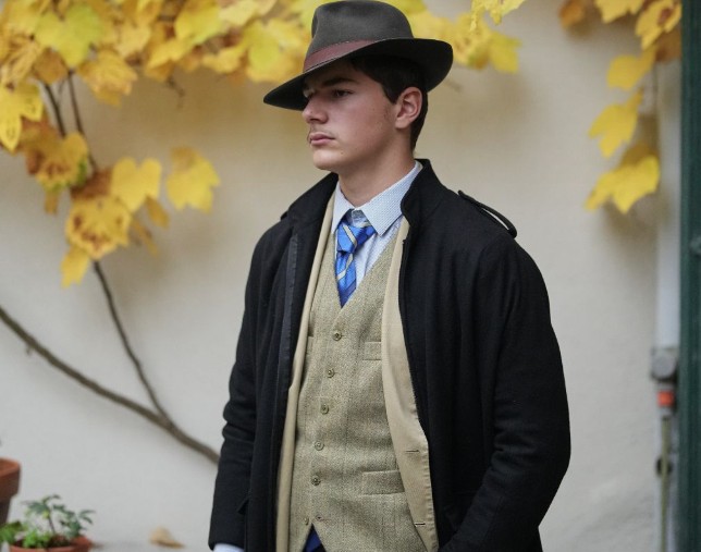 Λούβρο: Ο μυστηριώδης «κομψός άνδρας» αποκάλυψε την ταυτότητά του