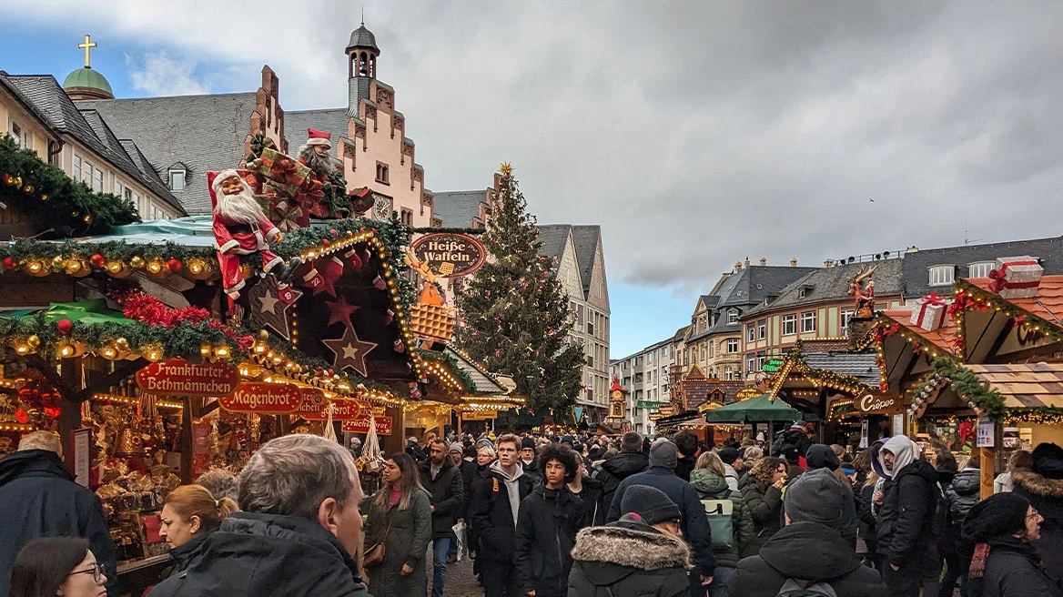 Γερμανία: Αυξημένα μέτρα ασφαλείας υπό τον φόβο επιθέσεων στις Χριστουγεννιάτικες αγορές ζητά ο καγκελάριος Μερτς