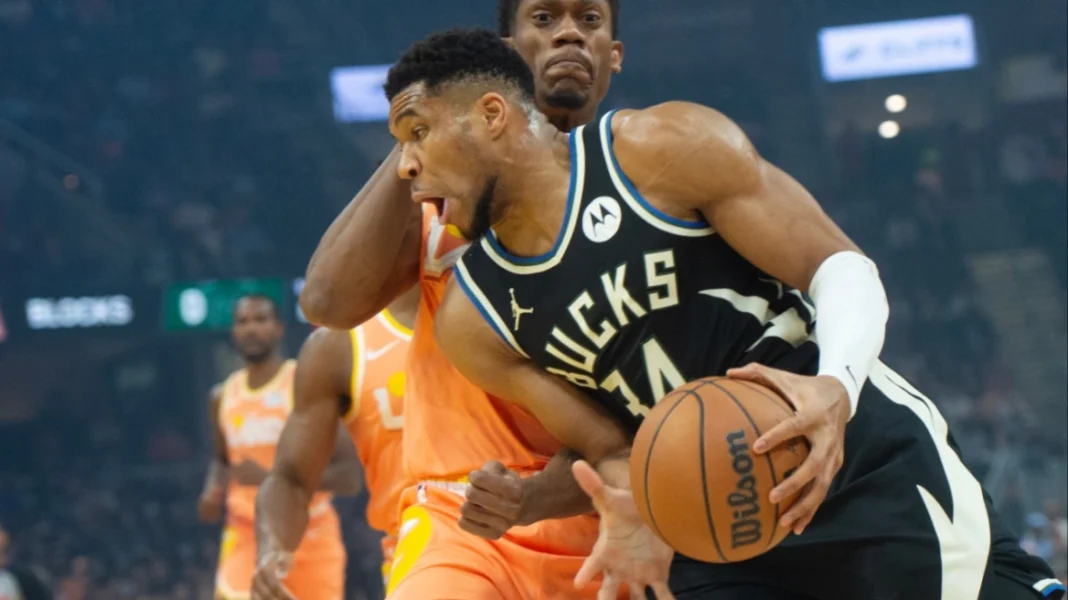 Ελαφριά θλάση στον προσαγωγό ο Γιάννης Αντετοκούνμπο – Ποια παιχνίδια των Μπακς θα χάσει