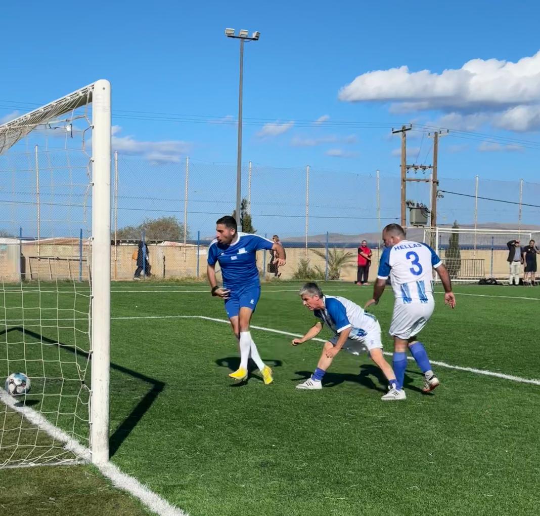 Ο Κωνσταντίνος Κεφαλογιάννης στον φιλανθρωπικό αγώνα ποδοσφαίρου στο Ηράκλειο