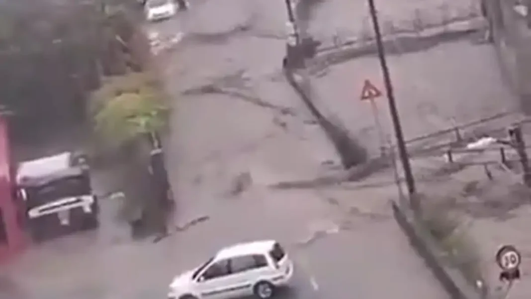 Ιταλία: Νεκρός εντοπίστηκε ο 32χρονος άντρας που παρασύρθηκε από τις πλημμύρες και αγνοούταν