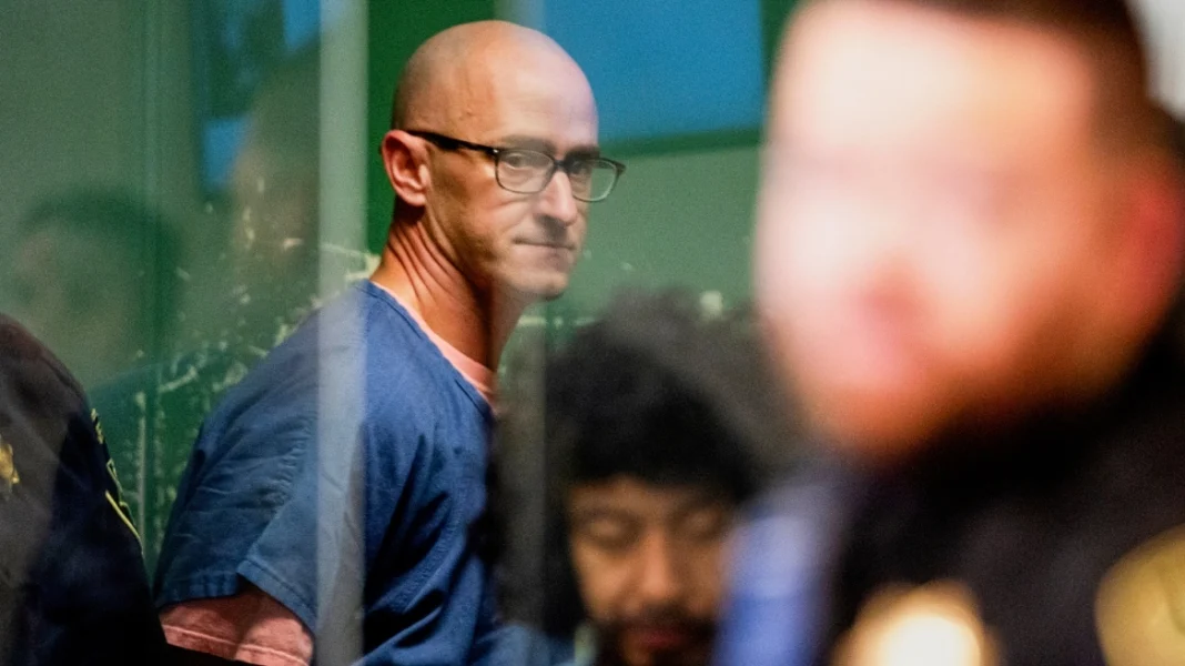 «Πίστευα ότι όσα συνέβαιναν δεν ήταν πραγματικά» – Τι λέει ο πιλότος που έφαγε παραισθησιογόνα μανιτάρια και προσπάθησε να ρίξει αεροπλάνο