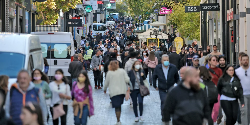 Πάνω από 10 δις το όφελος ως το 2029 από φοροελαφρύνσεις και ενισχύσεις -Τι θα λάβουν δημόσιοι υπάλληλοι και συνταξιούχοι