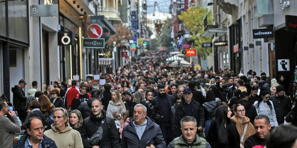 Eurostat: Αυξήθηκε κατά 22,3% το πραγματικό εισόδημα των Ελλήνων μέσα σε έξι χρόνια