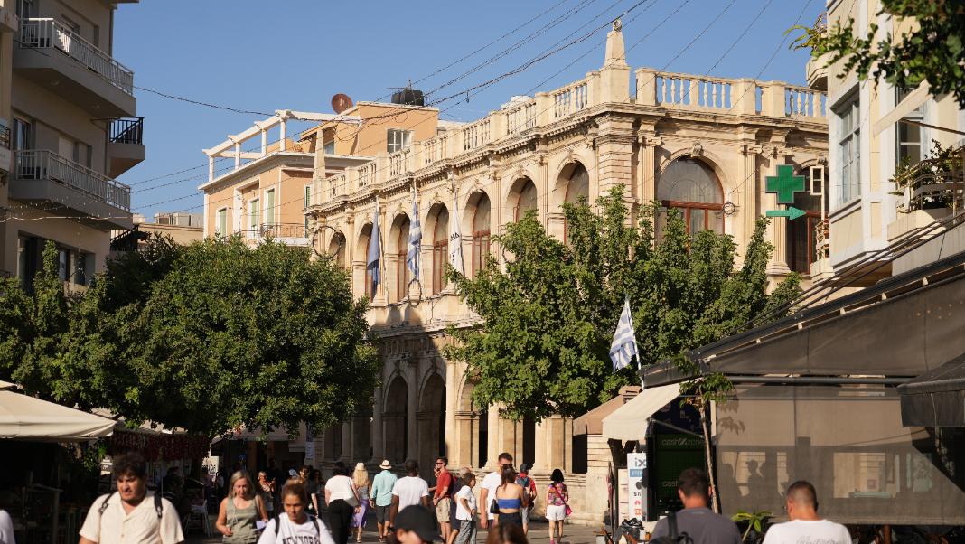 Δημοτικά τέλη: Τι θα ψήφιζαν άραγε οι άνθρωποι που εισηγούνται τις αυξήσεις;