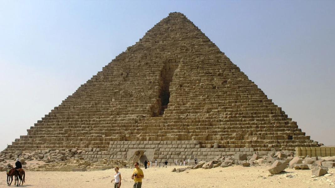 Αίγυπτος: Ανακαλύφθηκε μυστική είσοδος σε μία από τις πυραμίδες 4.500 χρόνια μετά την κατασκευή της