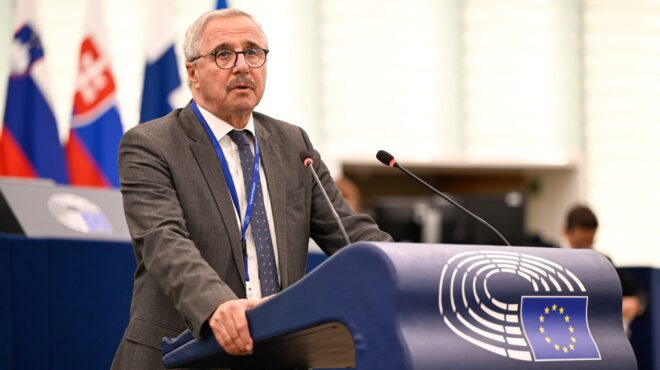 Γ. Μανιάτης για EDIP: Ιστορική συμφωνία για την Ευρώπη και την άμυνά της