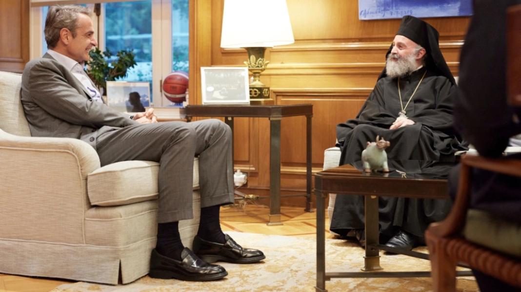 Με τον Αρχιεπίσκοπο Αυστραλίας συναντήθηκε ο Κυριάκος Μητσοτάκης