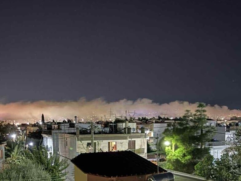 Φωτιά σε βιομηχανικό χώρο στην Αχαΐα