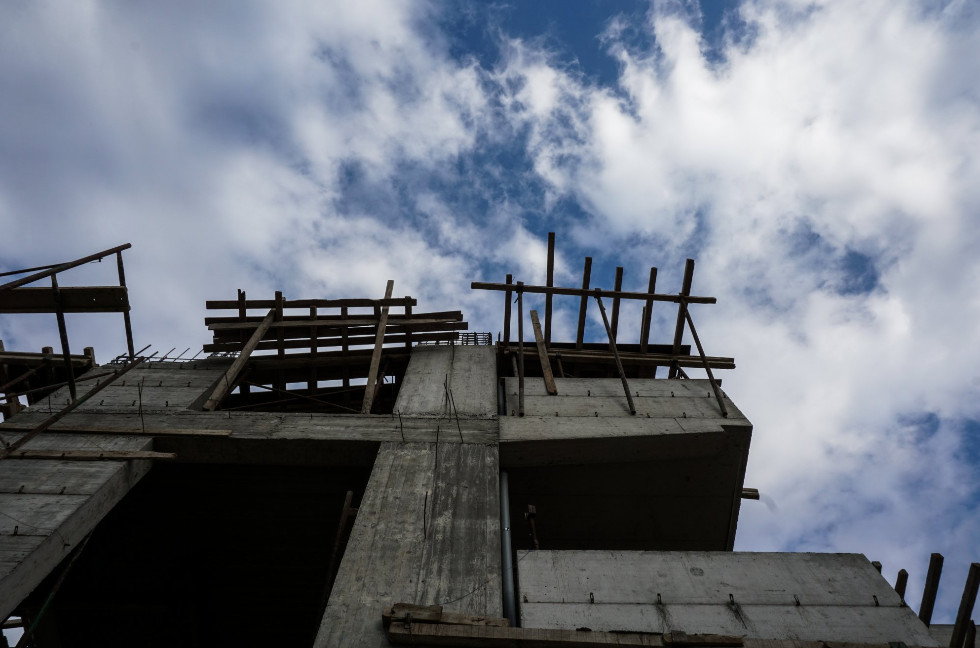 Νέο τοπίο για σοφίτες και γκαράζ – Ξεμπλοκάρουν χιλιάδες οικοδομικές άδειες