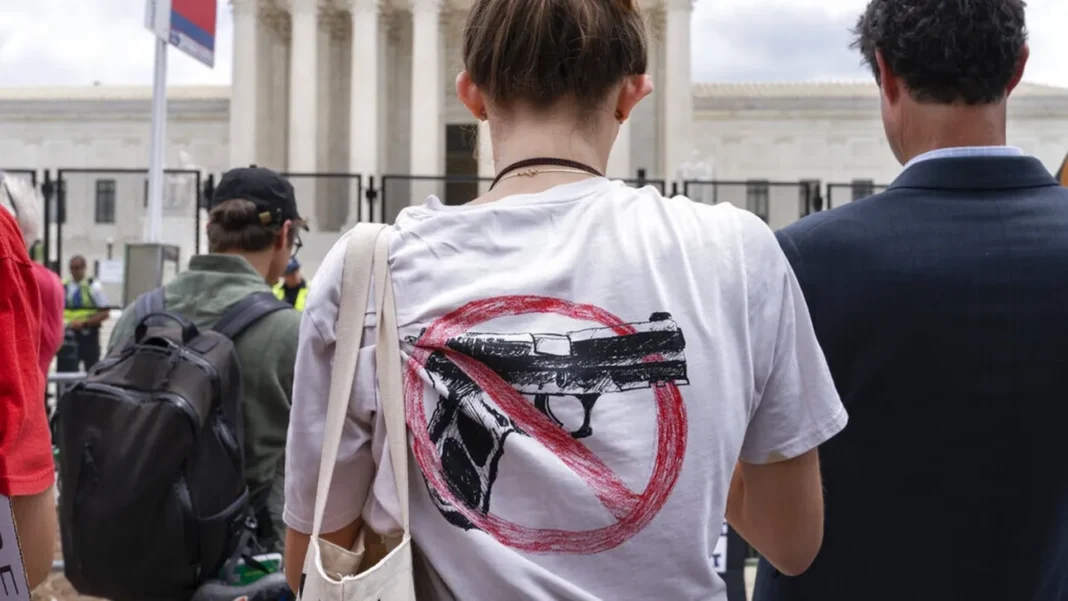 Πώς Ευρώπη και Ελλάδα παλεύουν με την οπλοκατοχή – Οι αριθμοί και το νομικό πλαίσιο