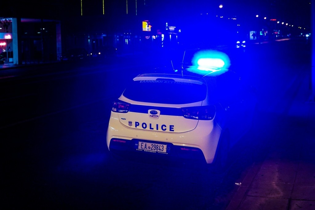 Χειροπέδες στον γιο γνωστού πολιτικού μετά από καταδίωξη στο κέντρο της Αθήνας