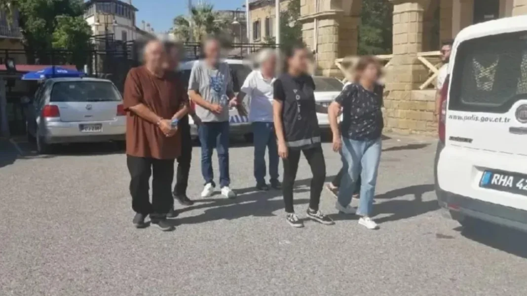 Επέστρεψαν στις ελεύθερες περιοχές οι τρεις από τους πέντε Ελληνοκύπριους που είχαν συλληφθεί στα κατεχόμενα