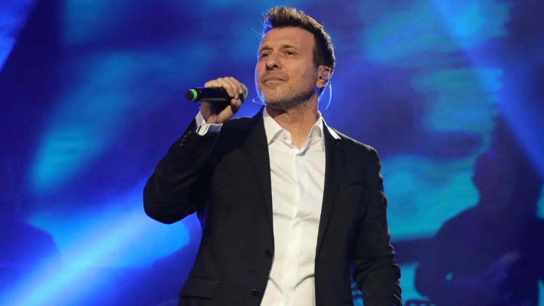 Γιάννης Πλούταρχος: Ποινή 18 μηνών με αναστολή στην εμμονική του θαυμάστρια – Είχε πάει προ ημερών στην πρεμιέρα του!